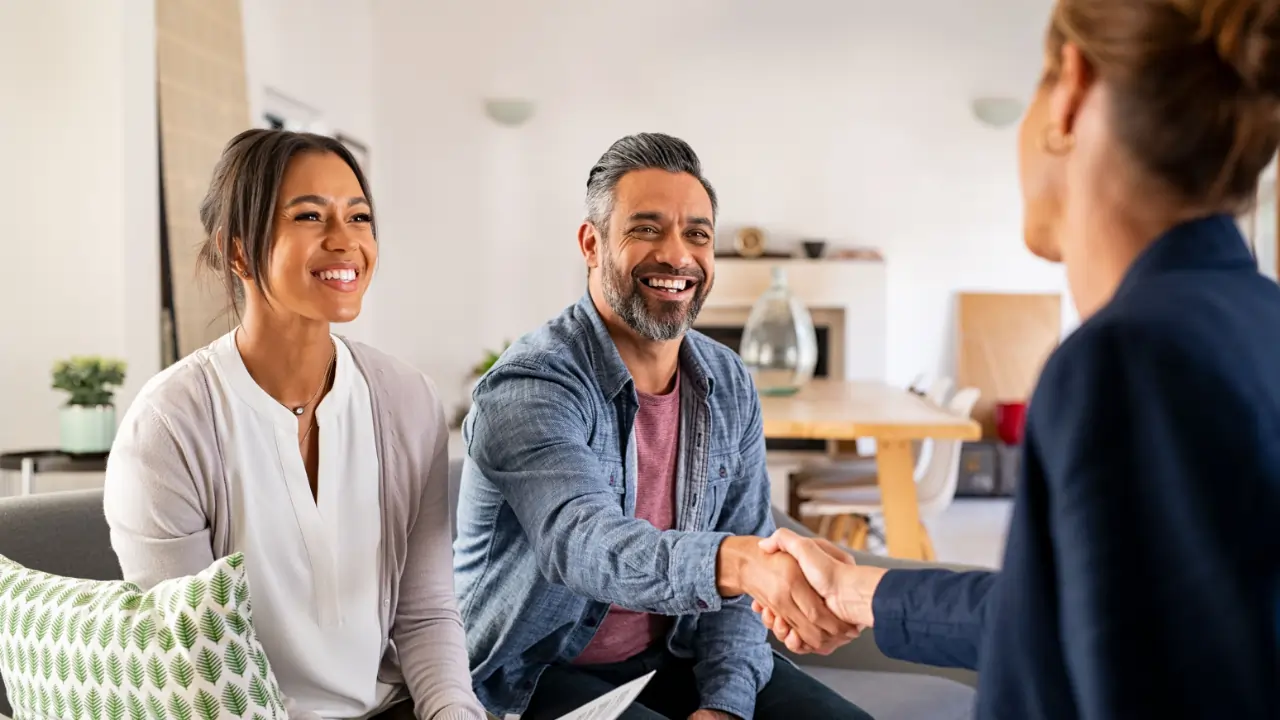 Real estate advisory consultant explaining step by step investment process